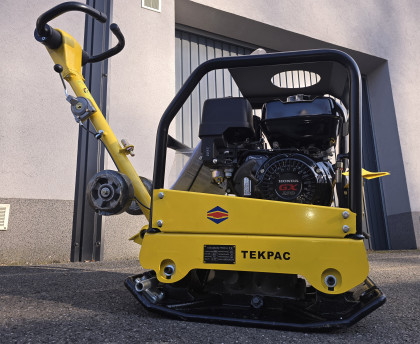 VIBRAČNÍ DESKA TEKPAC TP 5030-4 HYDRAULICKÁ AKCE